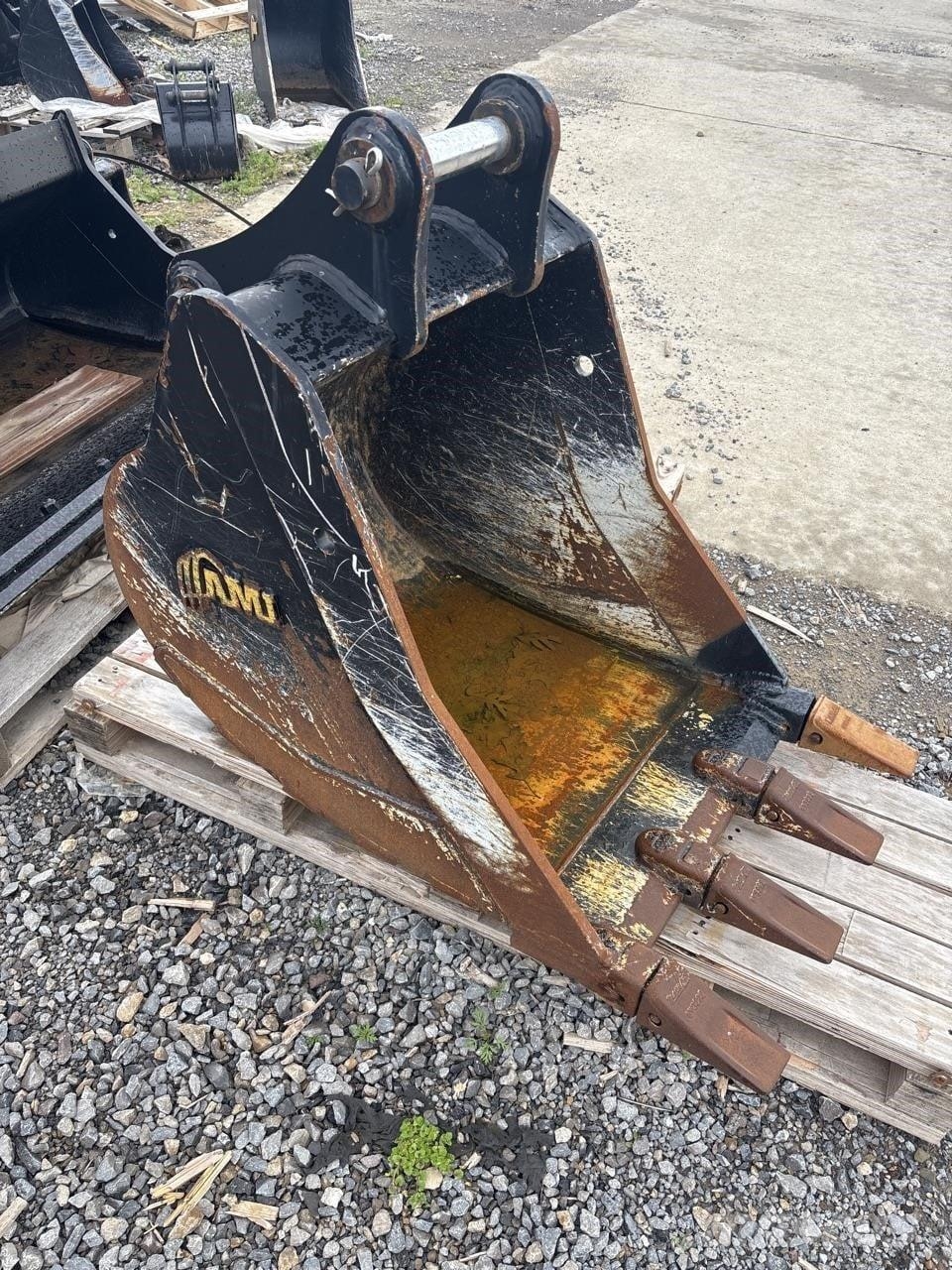 AMI 24 BUCKET Other