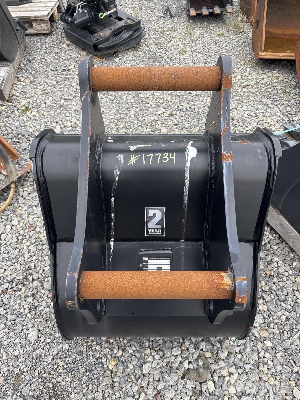 AMI ATTACHMENTS 24 BUCKET Other