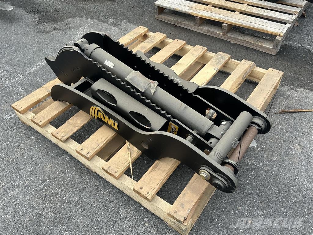 AMI HYDRAULIC THUMB Wegopbrekers
