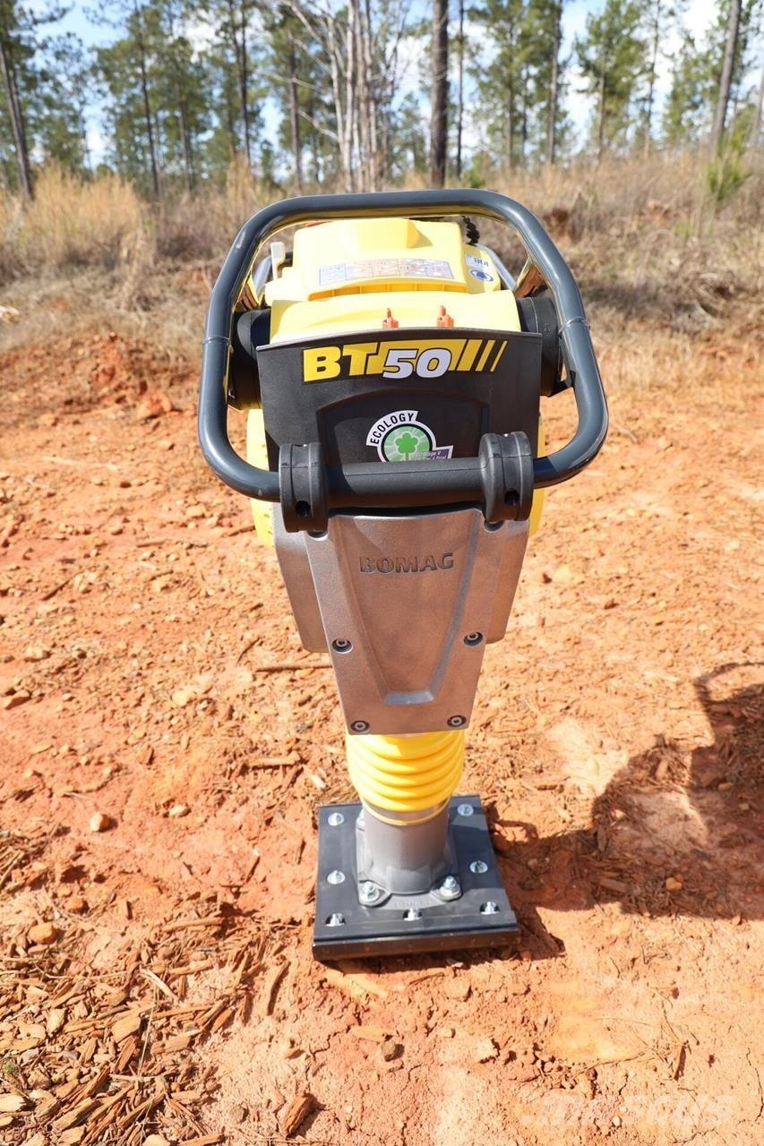 Bomag BT50 Towed vibratory rollers