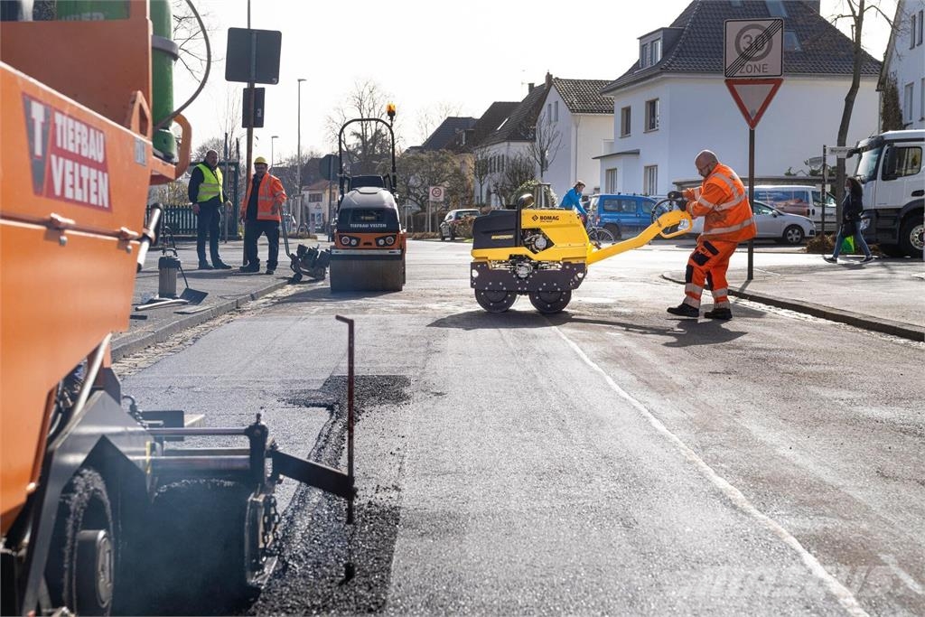 Bomag BW65 Причепні віброкатки