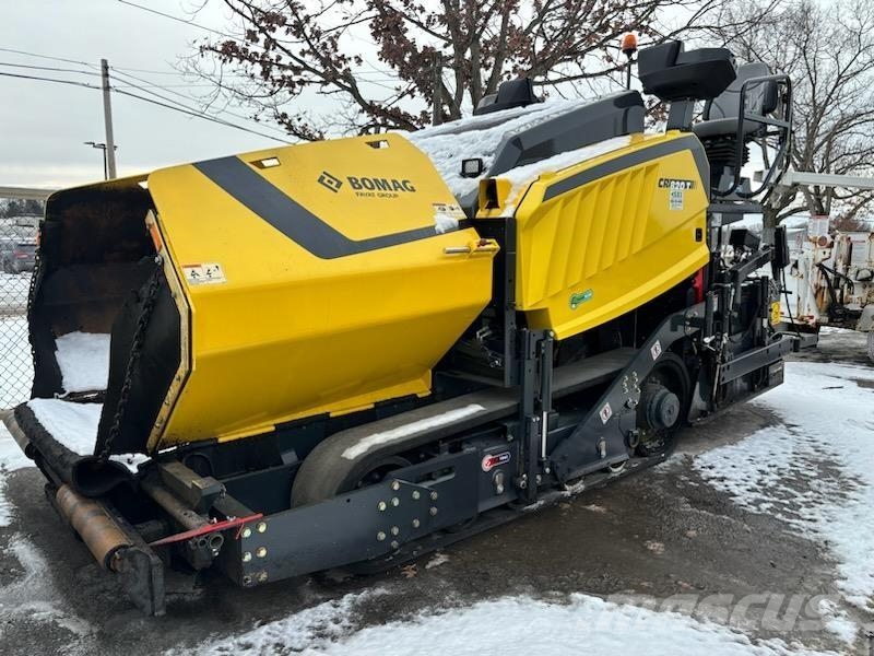 Bomag CR820T Машини за асфалт