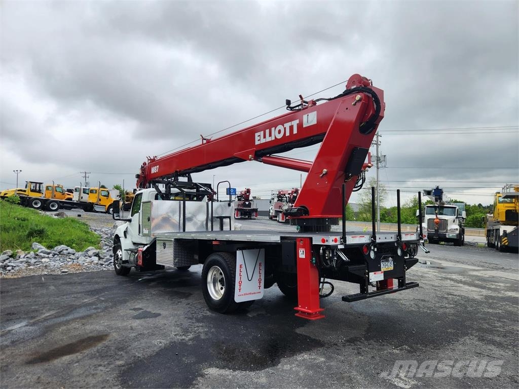Elliott M87 Автовишки на базі вантажівки