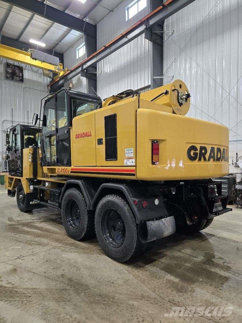 Gradall XL4100 V 轮式挖掘机