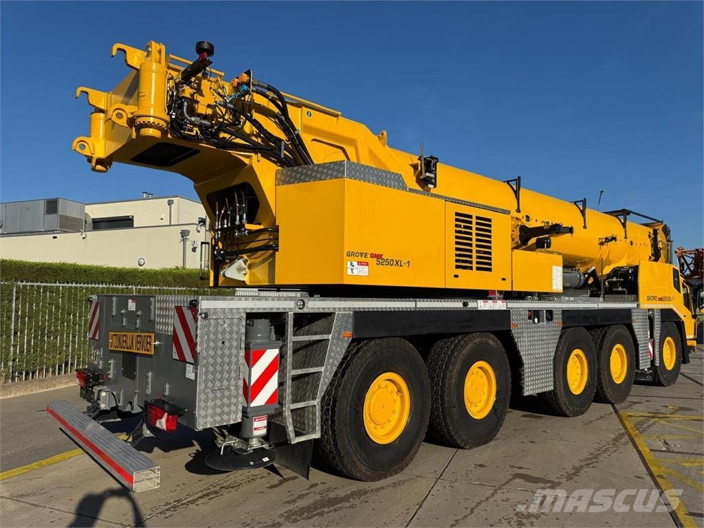 Grove GMK5250XL-1 Kranen voor alle terreinen