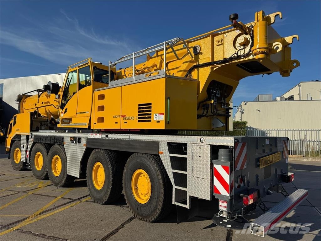 Grove GMK5250XL-1 Kranen voor alle terreinen
