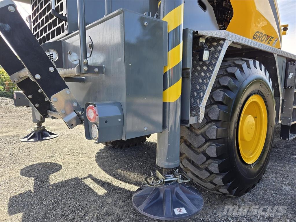 Grove GRT540 حاملة نقل رباعية العجلات
