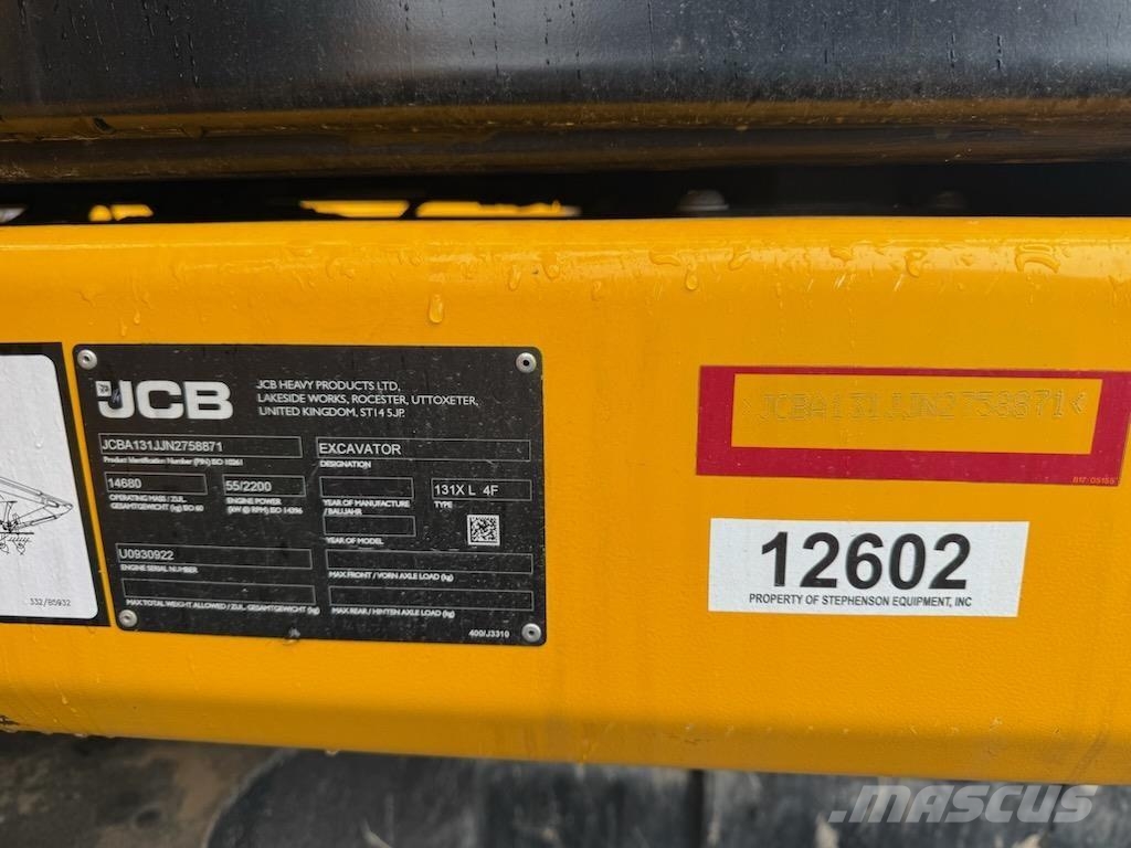 JCB 131X LC حفارات زحافة