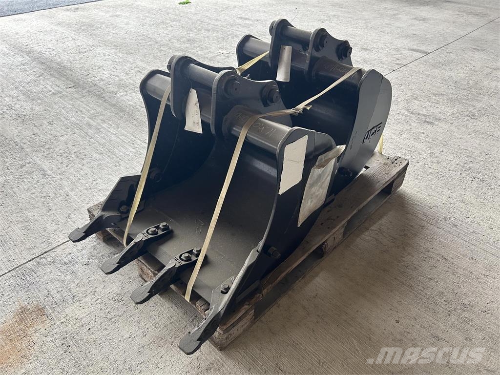 JCB 24 GP BUCKET Kašike / Korpe