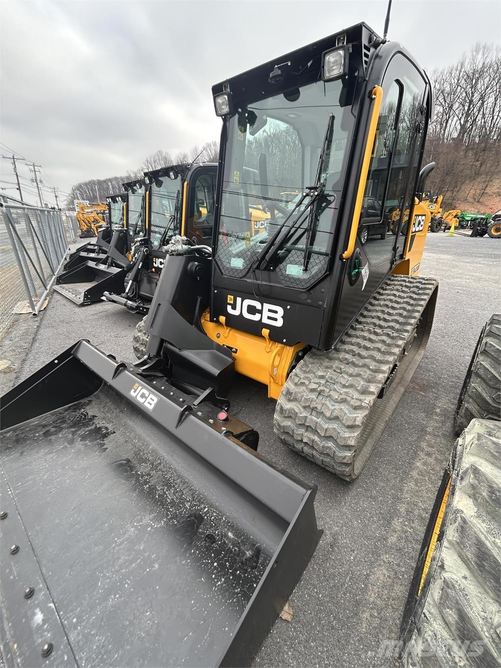 JCB 270T 滑移装载机
