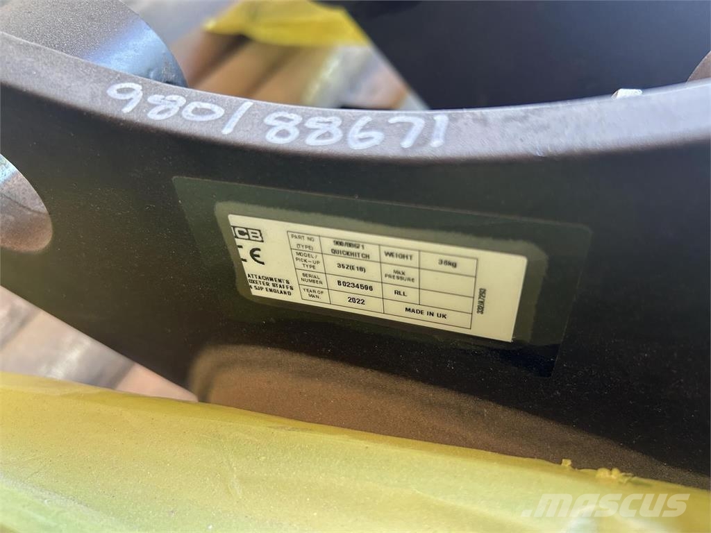 JCB 35Z MECHANICAL COUPLER Hitre spojke