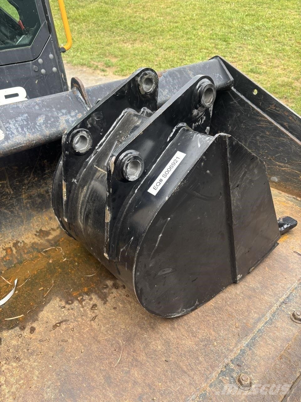 JCB 3CX COMPACT 18 BUCKET Otros