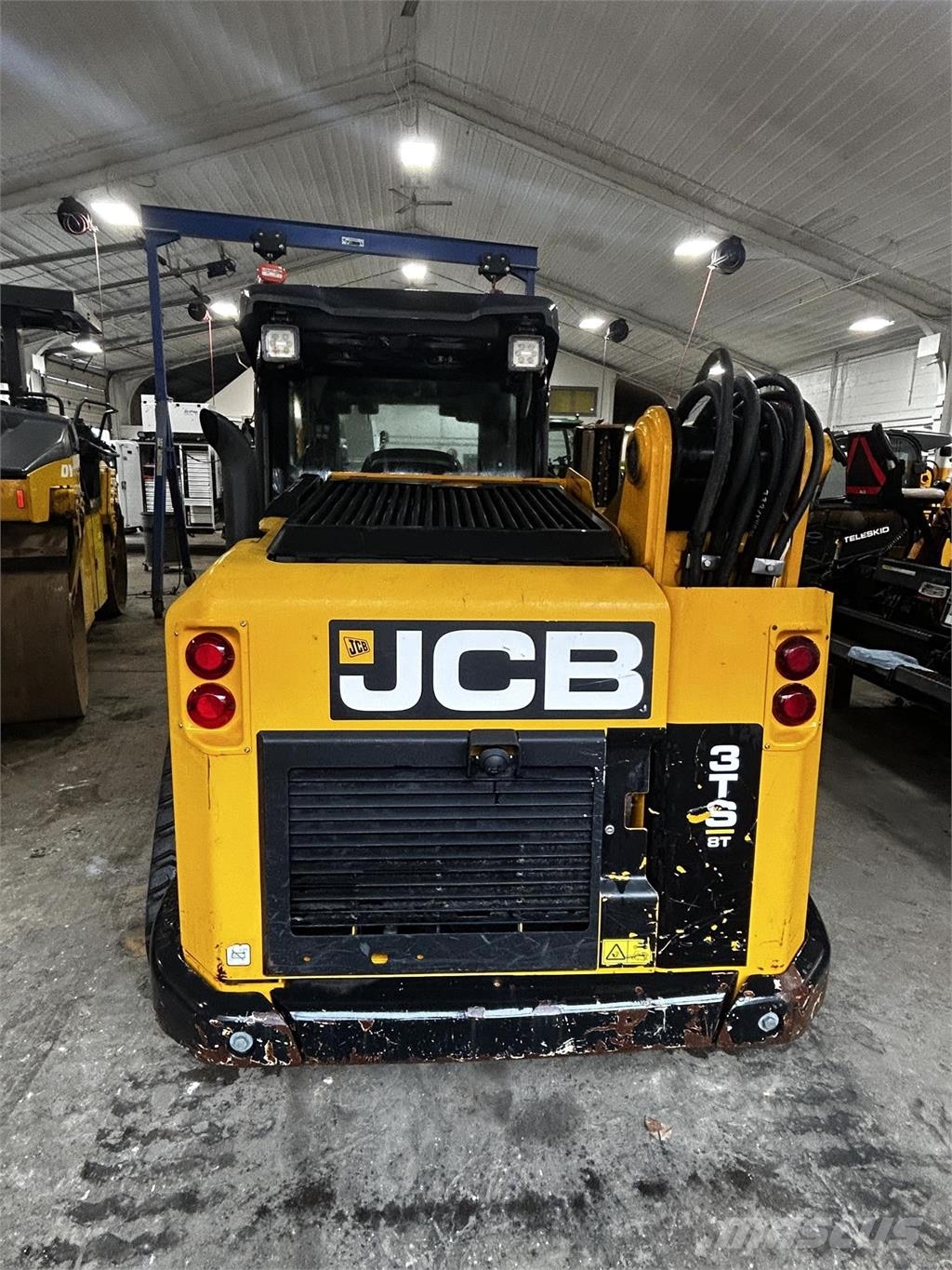 JCB 3TS-8T Lietoti riteņu kompaktiekrāvēji