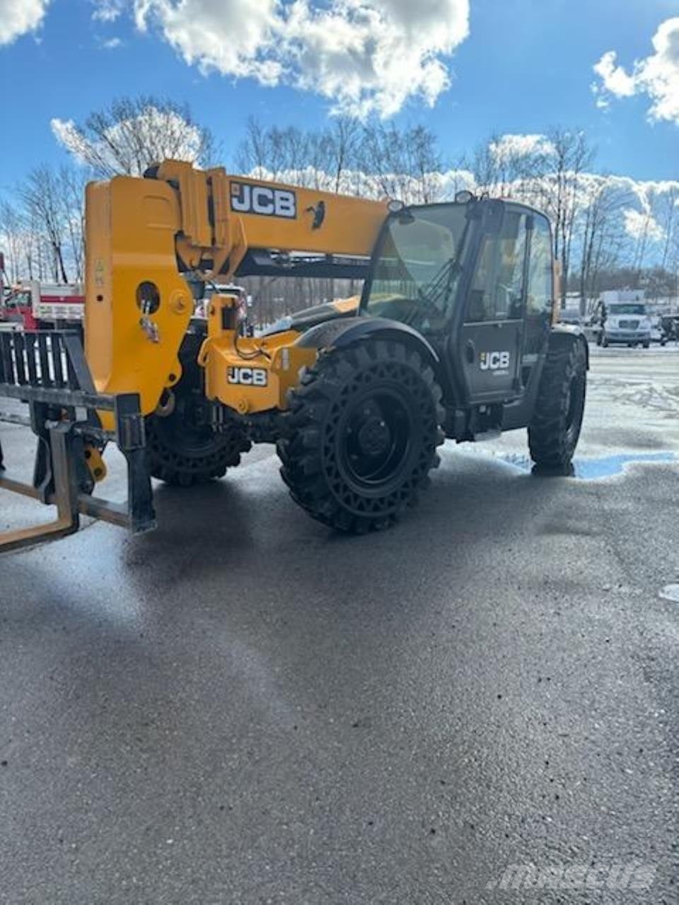 JCB 509-42 Teleskopické manipulátory