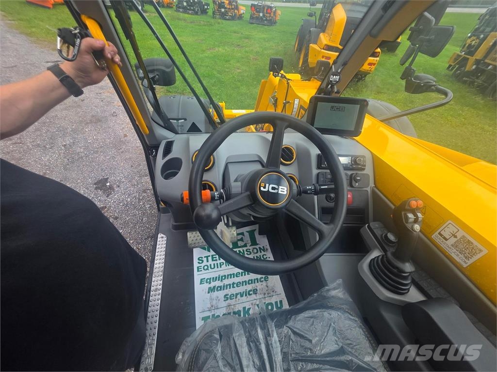 JCB 542-70 AGRI PLUS 伸縮臂操作車