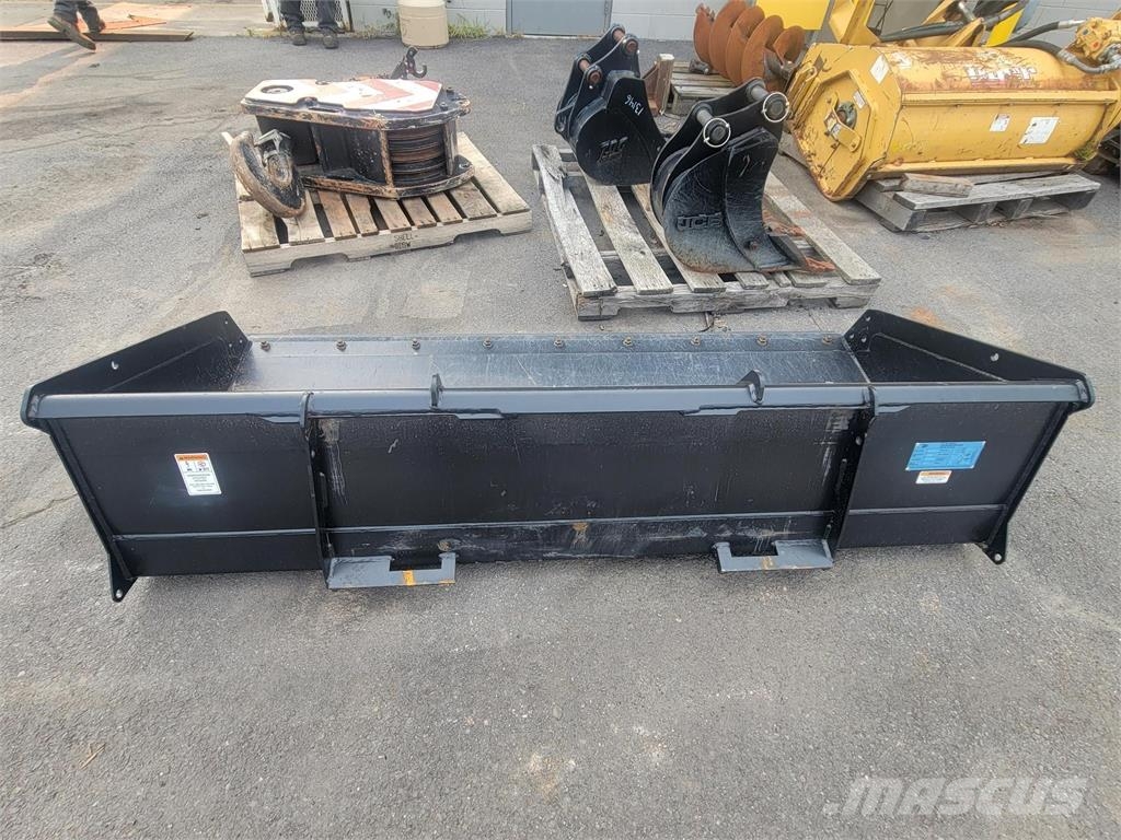 JCB 84 SKID LOADER BUCKET Gradbeništvo - drugo
