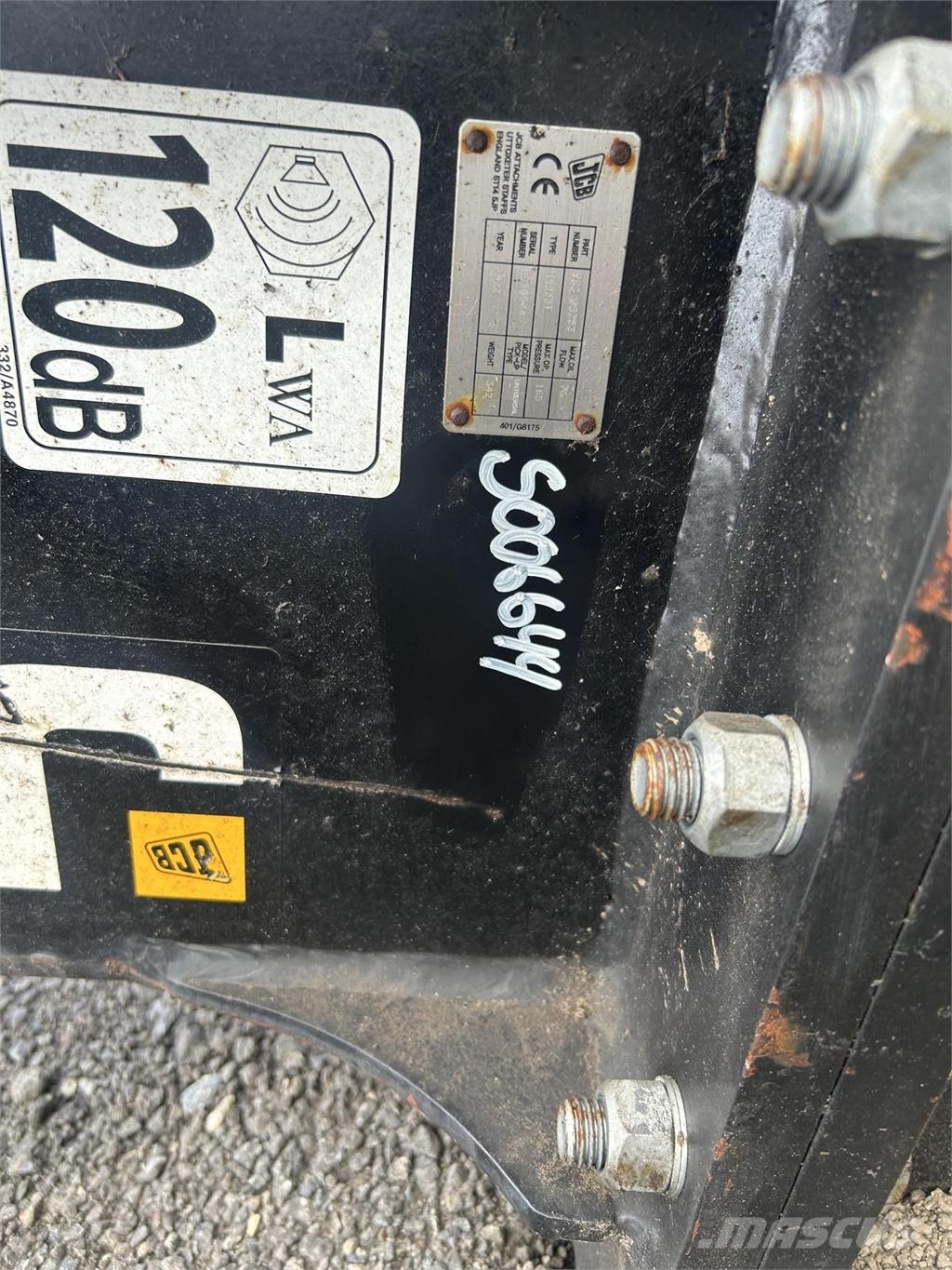 JCB HM033T مطارق / كسارات