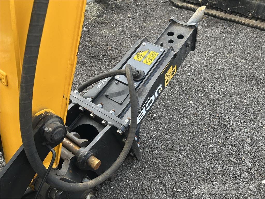 JCB HM033T مطارق / كسارات