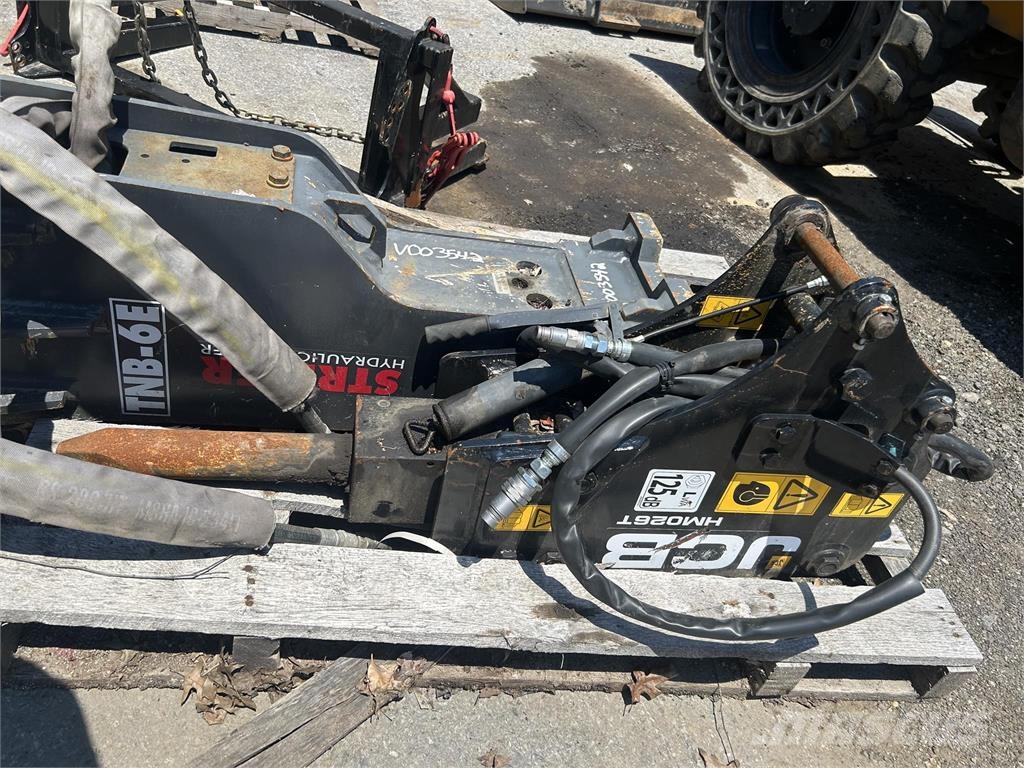 JCB HM060T مطارق / كسارات