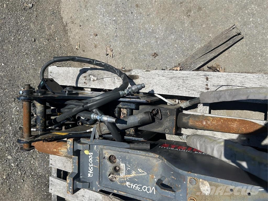 JCB HM060T مطارق / كسارات