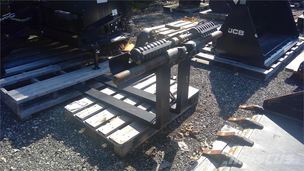 JCB SIDE SHIFT FORKS (NO CARRIAGE) Δικράνες