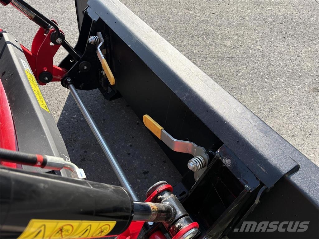 Massey Ferguson 2M.60 Statyba - Kita