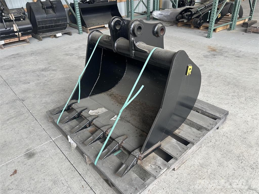 Rockland 36 HD BUCKET Buckets