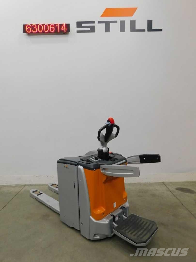 Still EXH-SF20 Low lifter with platform