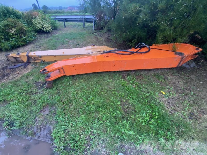 CASE ET DOOSAN BALANCIERS 2M70 & 3M أذرع الغطاس