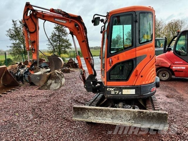 Doosan DX 27 Z حفارات صغيرة أقل من 7 طن (حفارات صغيرة)