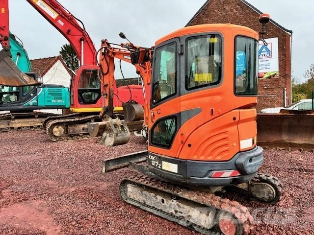 Doosan DX 27 Z حفارات صغيرة أقل من 7 طن (حفارات صغيرة)