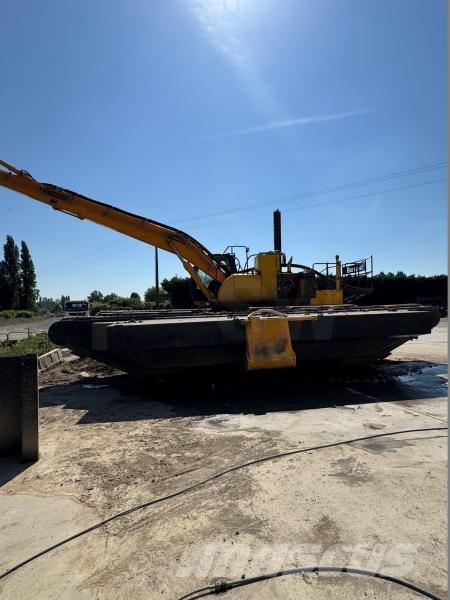 JCB BIGFLOAT JS 220LC Paletli ekskavatörler