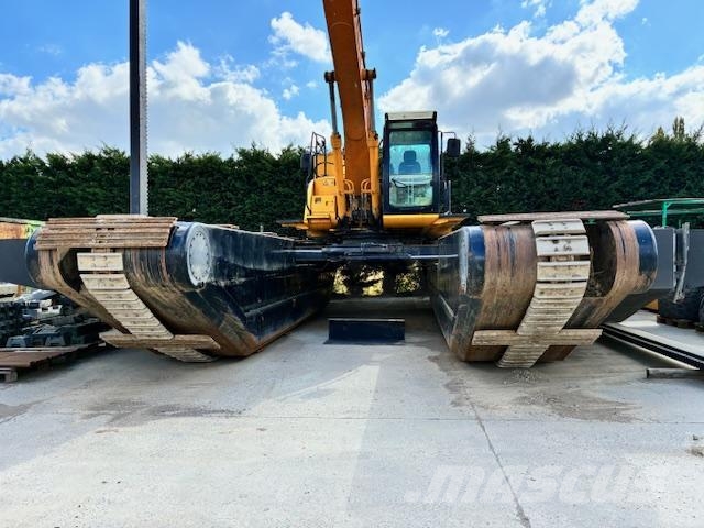 JCB BIGFLOAT JS 220LC Paletli ekskavatörler