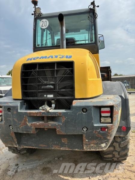 Komatsu WA100M6 Chargeuse sur pneus