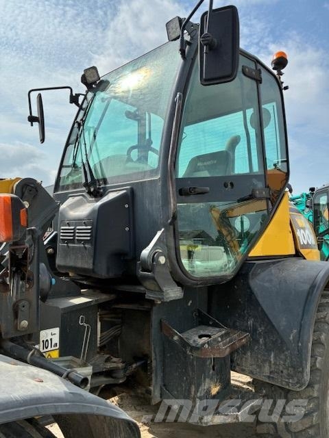 Komatsu WA100M6 لوادر بعجل