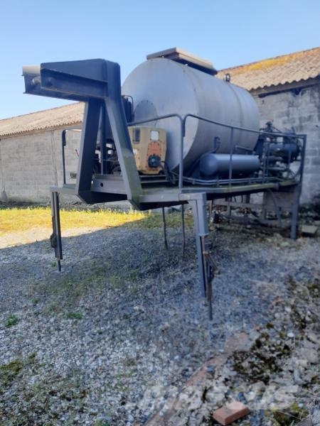  MENARD BOUILLE SUR BERCE 3000 LITRES Overige