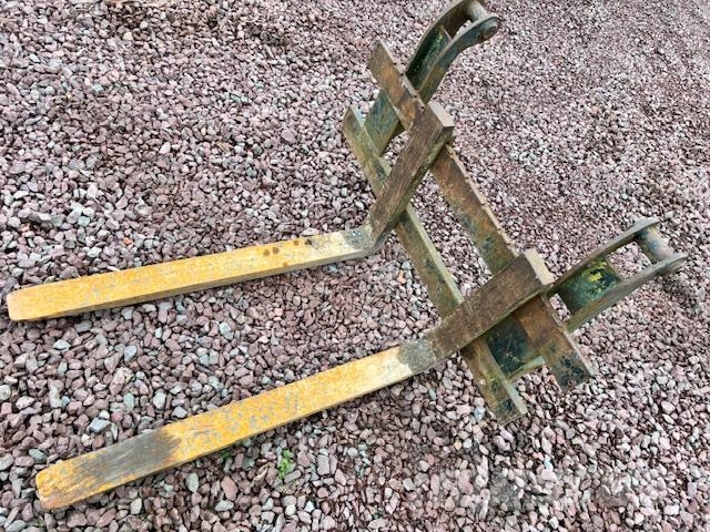 Terex TABLIER FOURCHE TL 80 Muut koneet