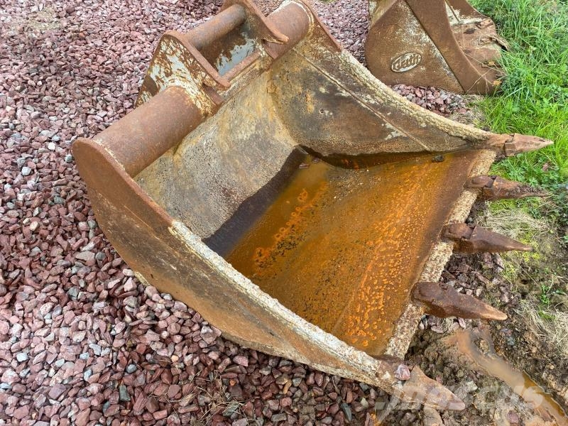 Volvo 90 CM Kauhat