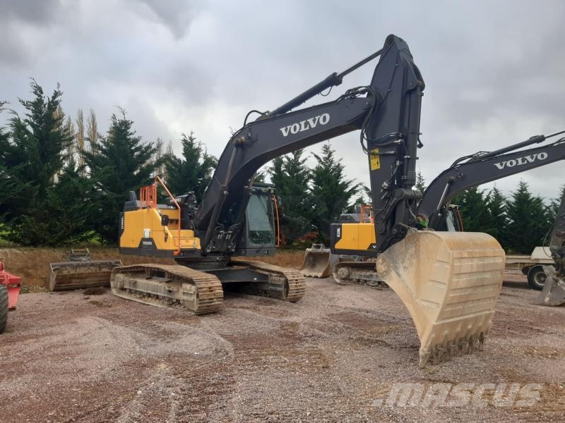 Volvo EC 300EL حفارات زحافة