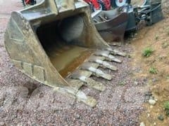 Volvo EC 300EL حفارات زحافة