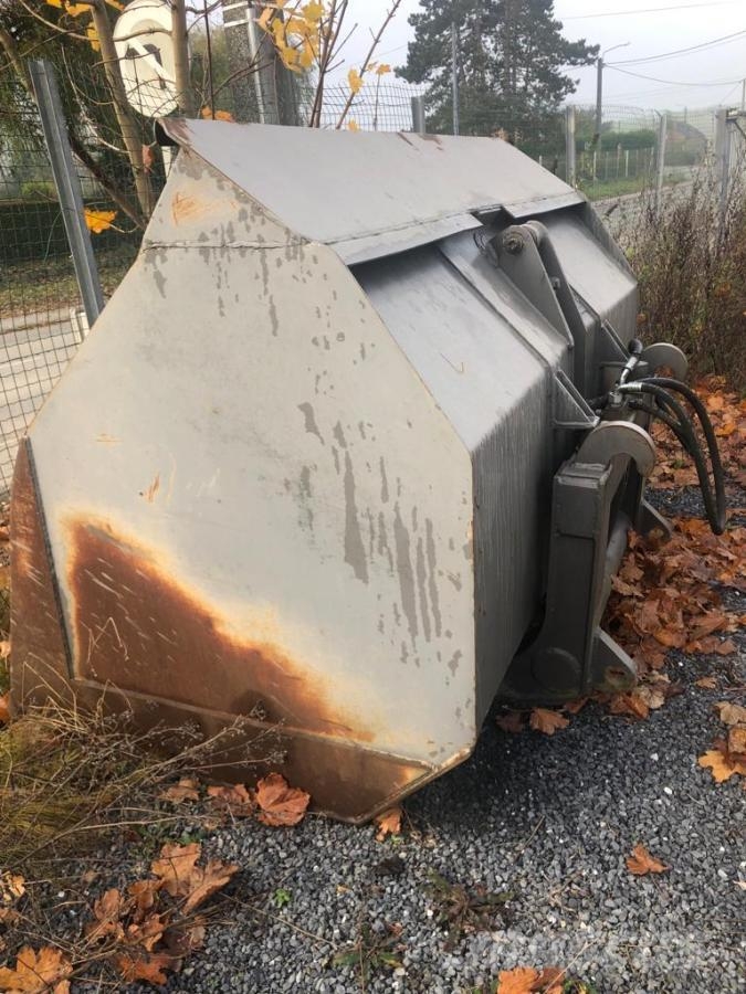 Volvo GHD 3500 LITRES 버켓