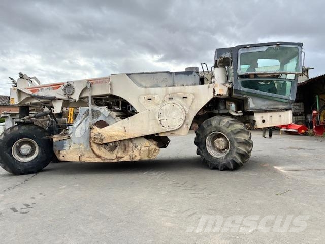 Wirtgen WR 2400 Diger