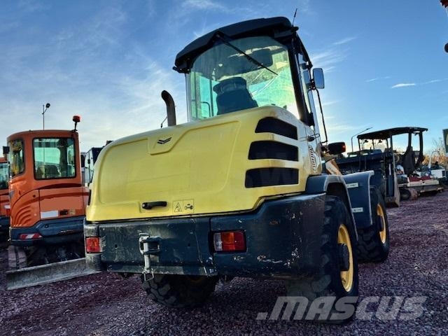 Yanmar TL 80 小型裝載機