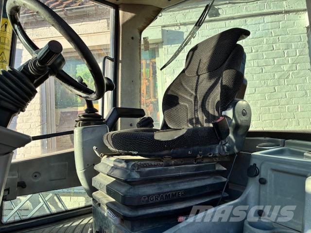 Yanmar TL 80 小型裝載機