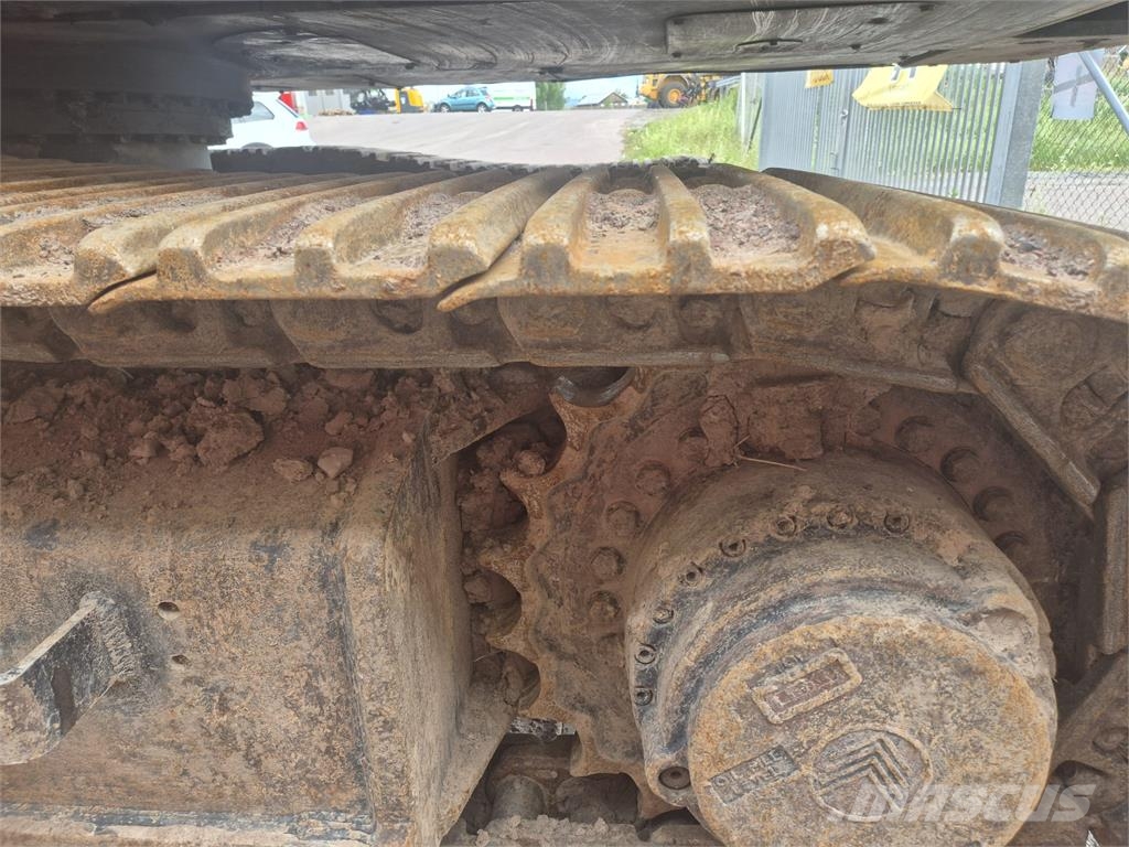 JCB JS370LCT4F Excavadoras sobre orugas