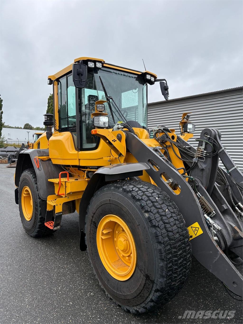  L60H Wheel loaders