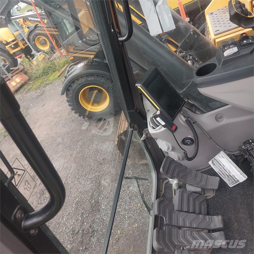 Volvo EC250EL Kāpurķēžu ekskavatori