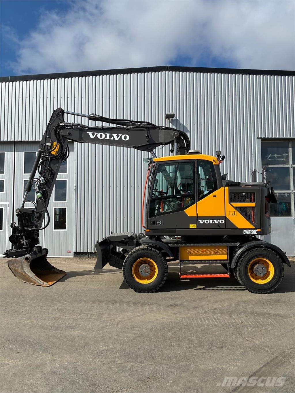 Volvo EWR150E Колёсные экскаваторы