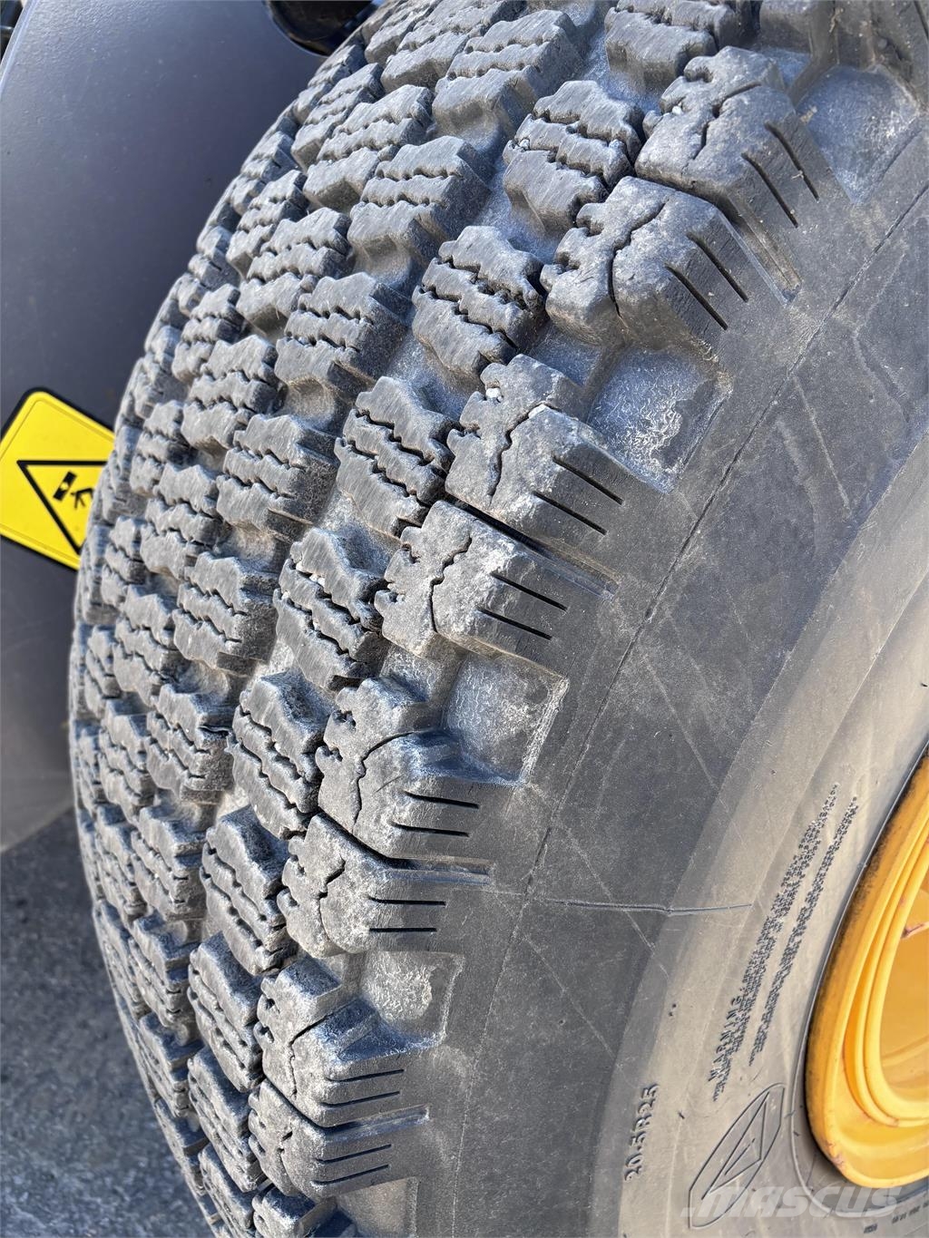 Volvo L60H لوادر بعجل
