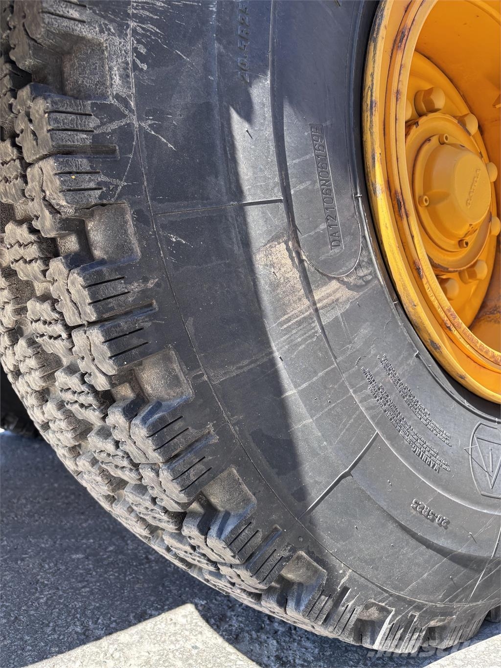 Volvo L60H لوادر بعجل